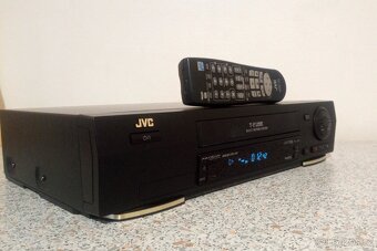 Videorekordér JVC HR-J672 - 3