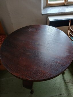 Starožitný jídelní stůl - 3