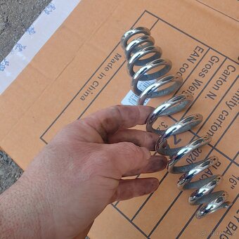 Jawa robot díly - 3