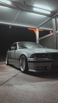 Bmw E36 325i coupe manuál - 3