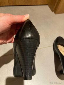 Kožené černé lodičky 38 Lazzarini - 3