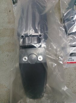 Nové KTM plasty maska-blatník - 3