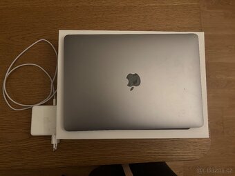 Apple MacBook Pro 13,3" M1 (r. 2022) - 3