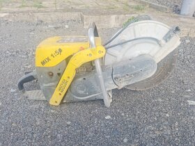 Wacker Neuson rozbrušovací benzínová pila BTS 635s - 3
