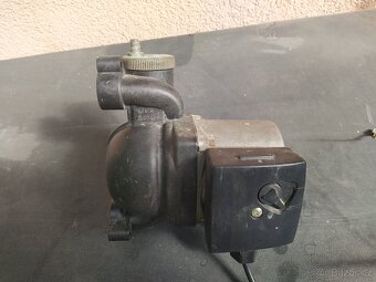 Oběhové čerpadlo GRUNDFOS - 3