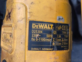 Příklepová vrtačka Dewalt, D25304 - 3