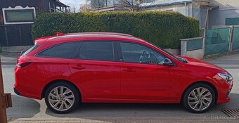 Hyundai i30 combi 1.4 T-GDI ČR/GO - 3