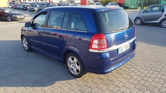 Opel Zafira 2010 - 3