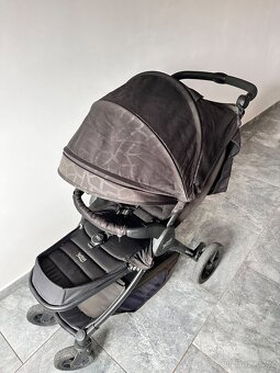 Britax B Motion Plus - 3