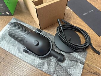 Mikrofon Razer Seiren V3 Chroma - 3