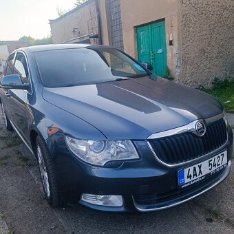 Škoda Superb s ručním ovládáním pro invalidy - 3