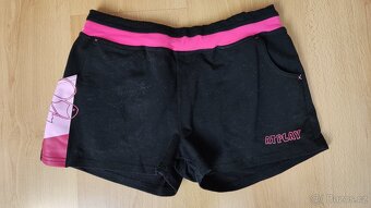 Dívčí kraťase  1x 152 , 3x 158 - 3