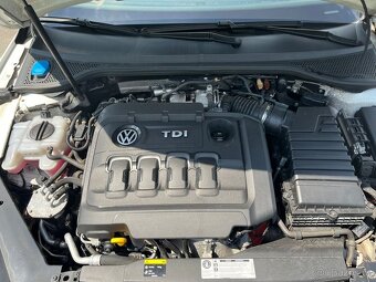 Passat B8 4MOT BiTDi 176kW Highline R-line - 3