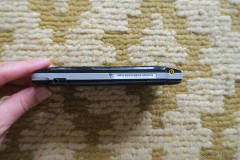 PSP 3004 s krabicí, hrami, pouzdrem a ochranným sklíčkem - 3