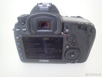 Canon EOS 5D Mark IV - 3