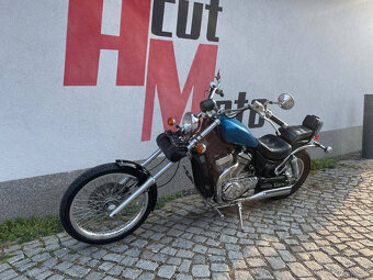 Suzuki VS 800 Intruder - 3