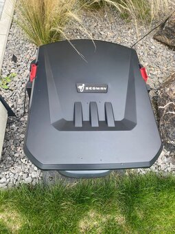 Robotická sekačka segway i108 - 3