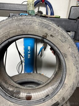 Zimní pneu 185/60/R15 NOKIAN - 3