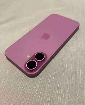 iPhone 16 pink 128gb - 3
