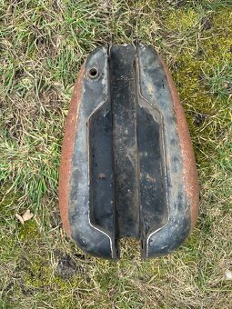 Nádrž jawa 250 - 3