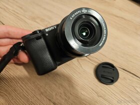 Objektiv Sony 16-50 mm f/3,5-5,6 OSS SEL - 3