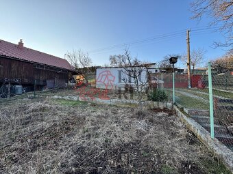 Prodej pozemku s garáží a krásným výhledem – Divice u Vinaři - 3