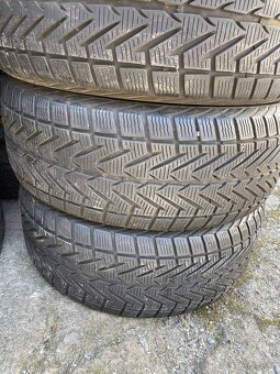 Zimní pneu 235/55 R17 - 3