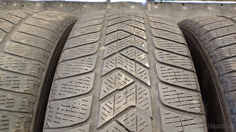 Zimní pneu Pirelli 235/65/17 108H - 3