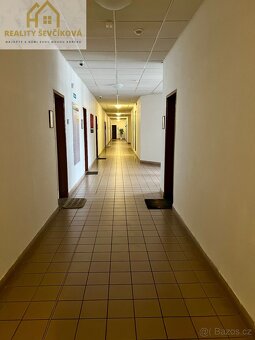 Pronájem kanceláře, 18 m2 – Podnikatelské centrum - 3