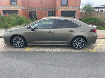 Toyota Corolla 1.8 hybrid (2019) - 3