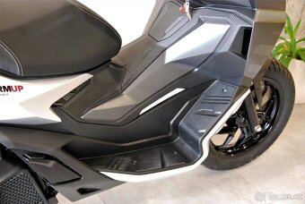 APRILIA SR GT 125 - 3