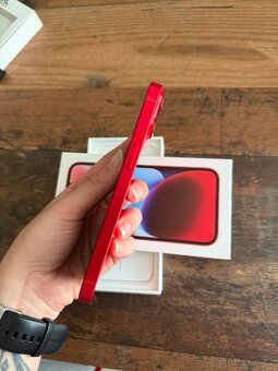 iPhone 14 128 GB Product(RED) perfektní stav + záruka do 2 - 3
