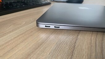 MacBook Air 2019 - 3