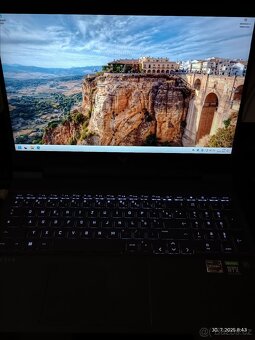 Herní notebook HP Victus, na opravu/na díly - Pouze vcelku - 3