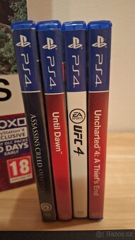 PlayStation 4 - 3