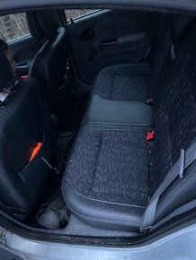 Díly z Megan 2x - 3