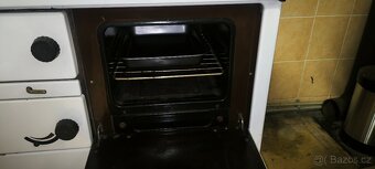 Kamna / kuchyňský sporák - 3