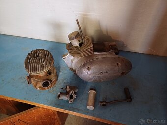 Motor 250/353 kývačka - 3