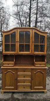 Masivní rustikální příborník - 3