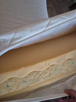 Postel s matrací - 3