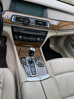 Interiér bmw 7 série 2010/2011 - 3