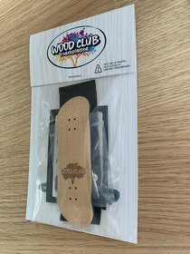 Prodám nový dřevěný fingerboard WoodClub - 3