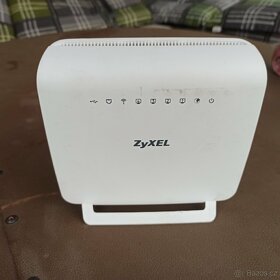 Wifi router s modemem Zyxel - 3