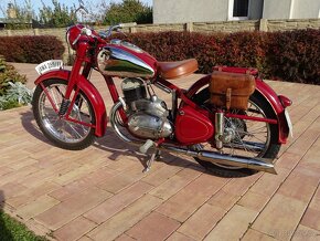 Jawa 250 Pérák, rok výroby 1951 - 3