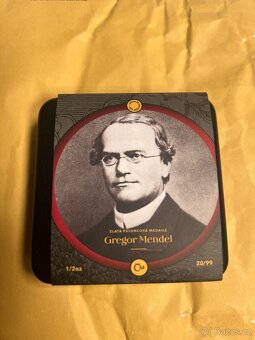 ZLATÁ PŮLUNCOVÁ MEDAILE ČM GREGOR MENDEL - 3