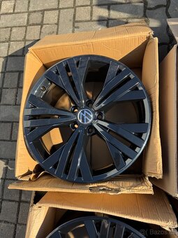 ORIGINÁL Alu Volkswagen KALAMATA R18, 5x112 - TOP STAV - 3