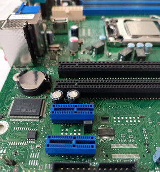 deska Fujitsu D3227-A1 µATX PCIe LGA 1150, zdarma CPU + 8GB - 3