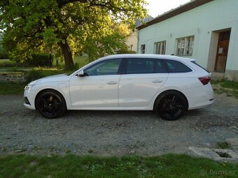 OCTAVIA 1.4Tsi,61000km,HYBRID.150kw,autom.prevod.navigace - 3