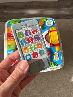 Fisher Price hrací stoleček - 3