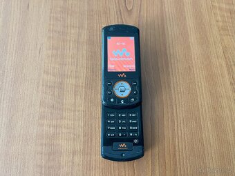 Sony Ericsson W900i - originálne balenie - 3